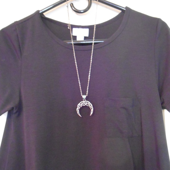 Celtic Crescent Moon Necklace - Picture 5 of 5